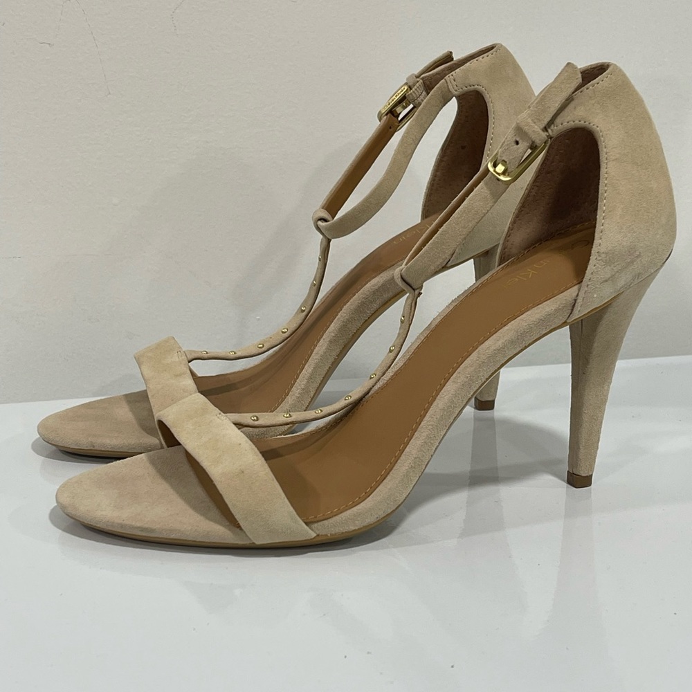 like new Calvin Klein Nashra Heeled Sandal